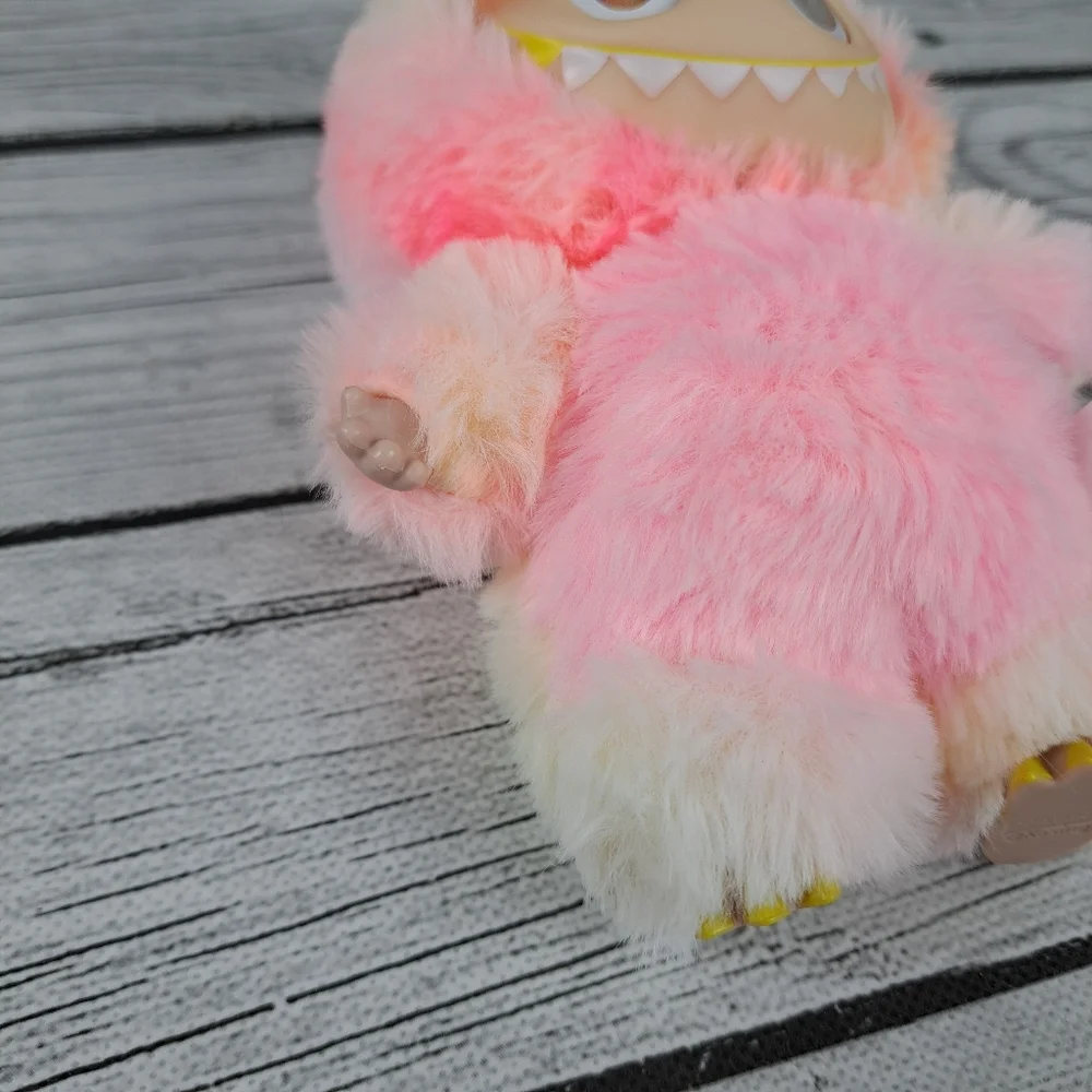 Labubu The Monsters V3 Big Into Energy - Picture 5 of 11